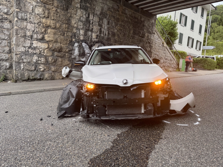 besch&auml;digtes Auto